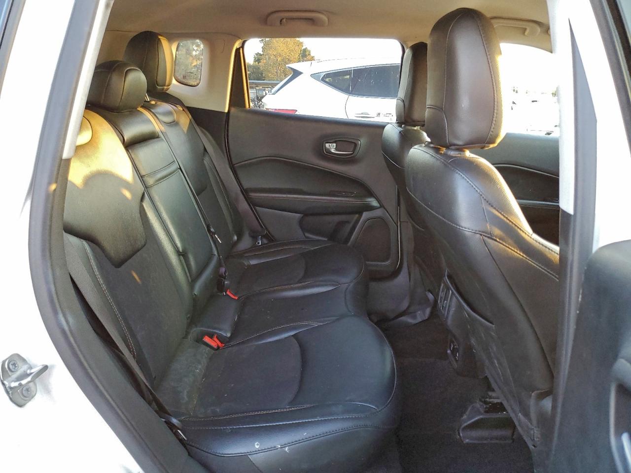 2019 Jeep Compass Latitude VIN: 3C4NJCBB1KT699308 Lot: 94497035