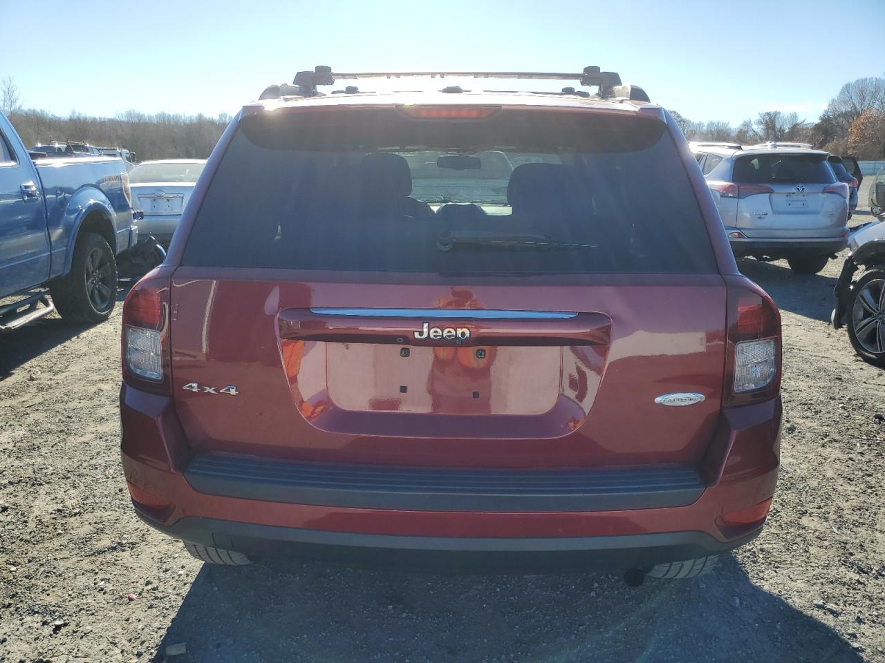 2017 Jeep Compass Latitude VIN: 1C4NJDEB3HD100652 Lot: 92799565