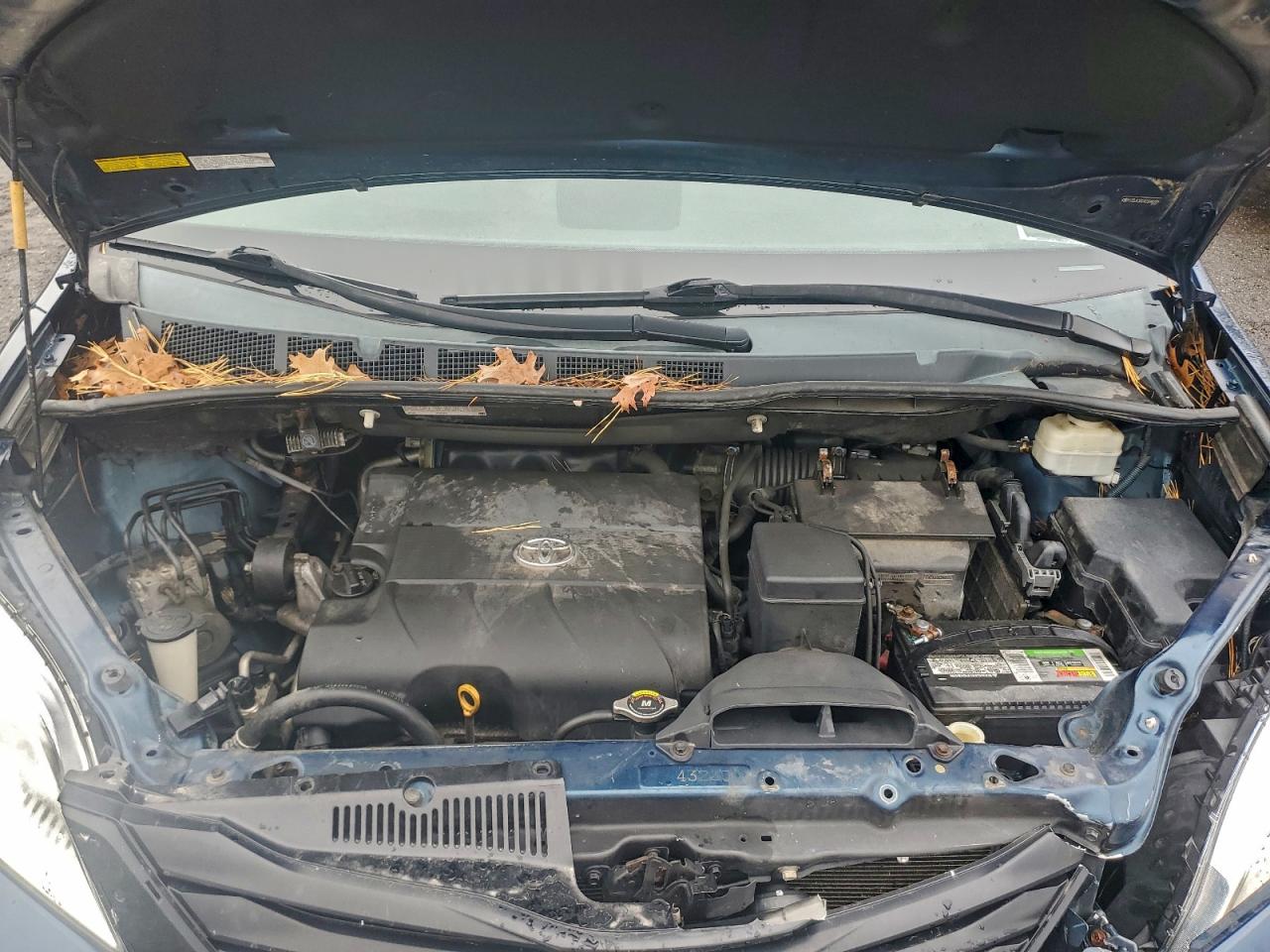 2012 Toyota Sienna Le VIN: 5TDJK3DC4CS048204 Lot: 94051315