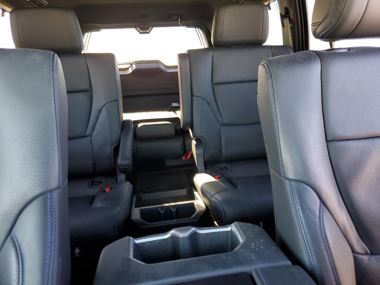 2024 Toyota Sequoia Sr5 VIN: 7SVAAABA6RX035665 Lot: 92251055