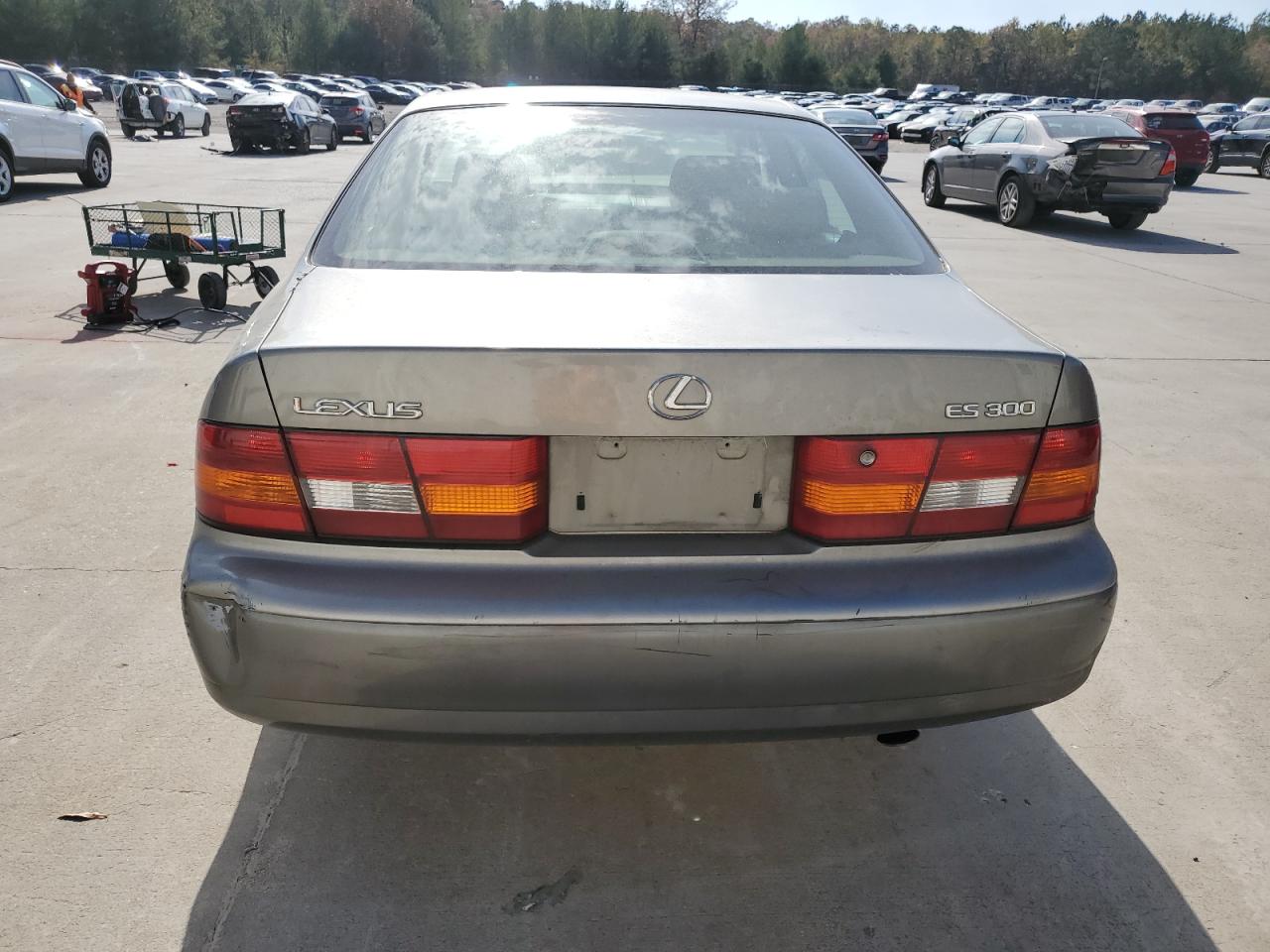1998 Lexus Es 300 VIN: JT8BF28G4W5048969 Lot: 92940155