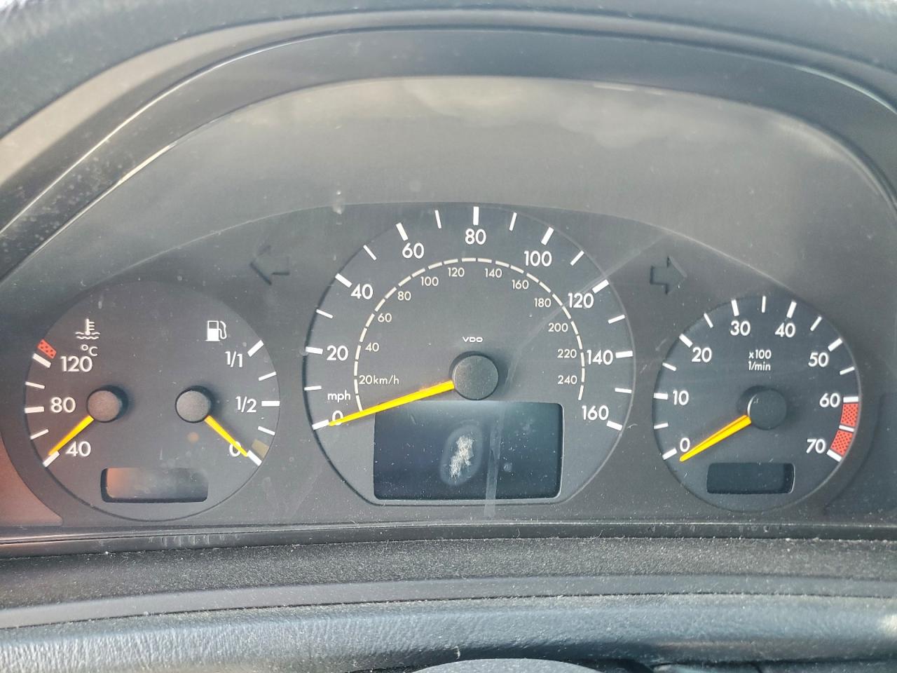 2002 Mercedes-Benz Clk 320 VIN: WDBLK65G32T118060 Lot: 93620155