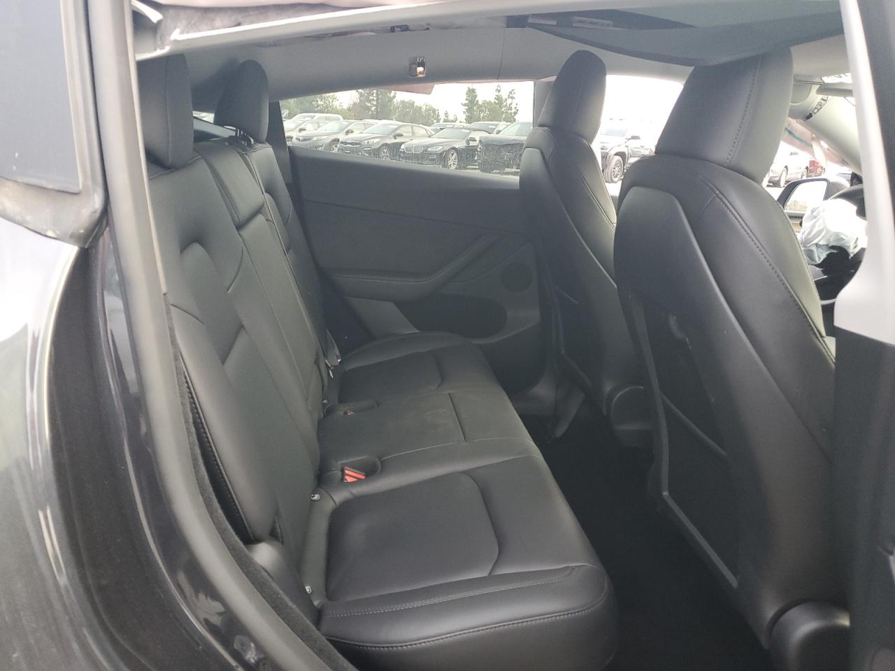 2024 Tesla Model Y VIN: 7SAYGDED0RF186481 Lot: 85571215