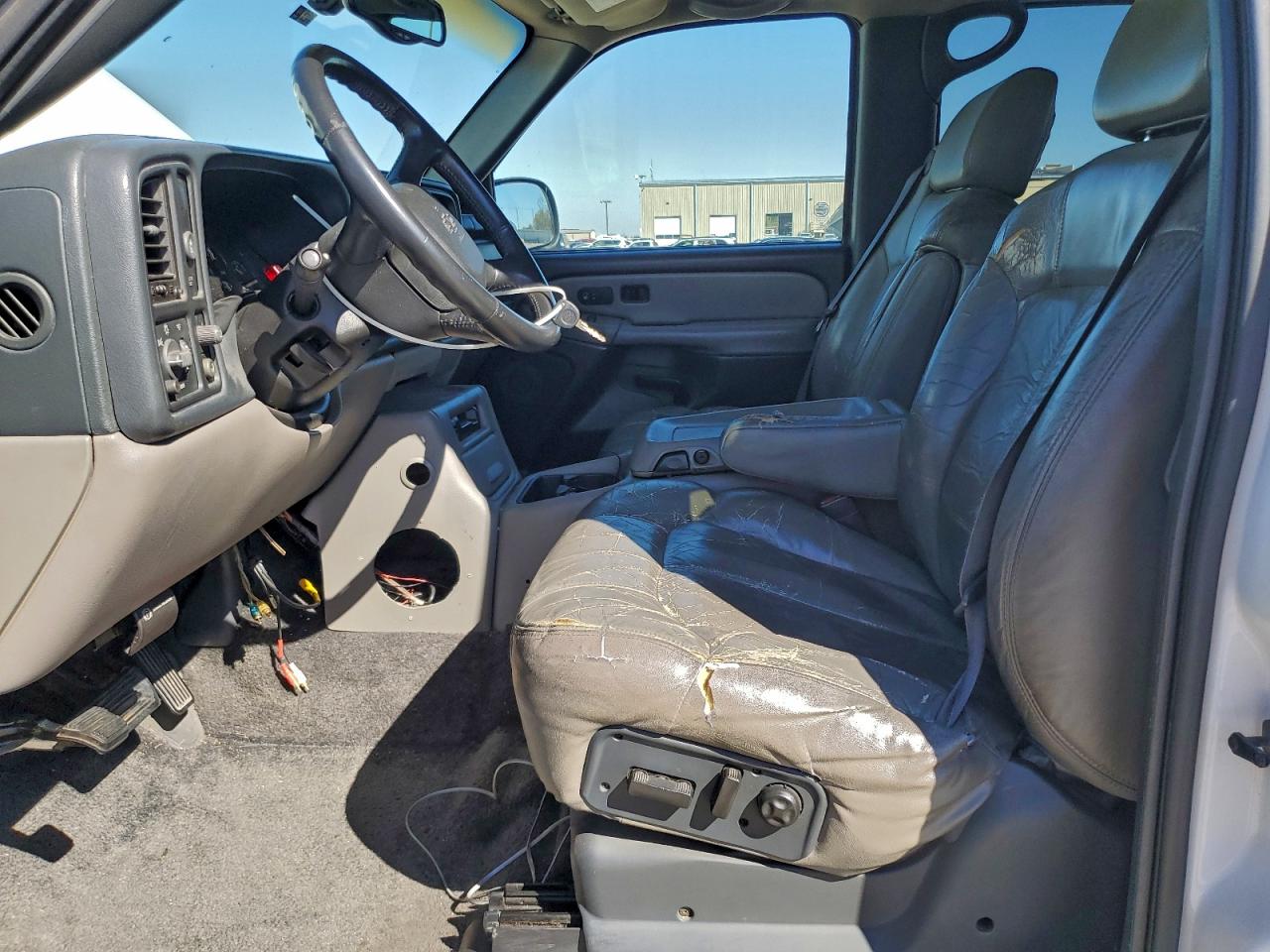 2002 Chevrolet Tahoe C1500 VIN: 1GNEC13ZX2R172412 Lot: 91264925