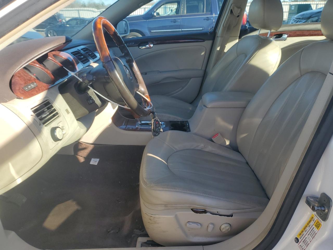 2008 Buick Lucerne Cxs VIN: 1G4HE57Y68U167573 Lot: 93028135