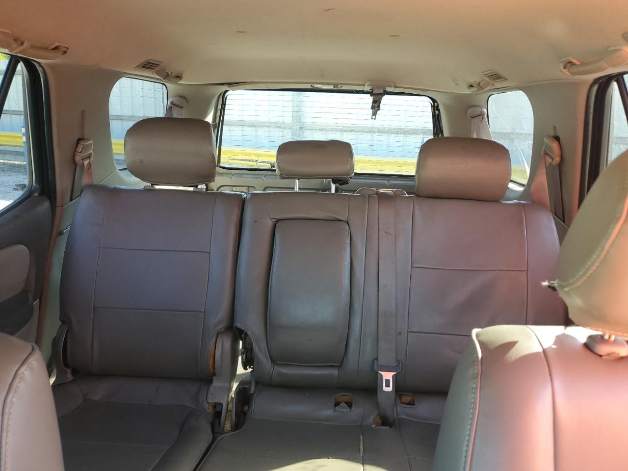 2002 Toyota Sequoia Sr5 VIN: 5TDZT34A82S104979 Lot: 92793865