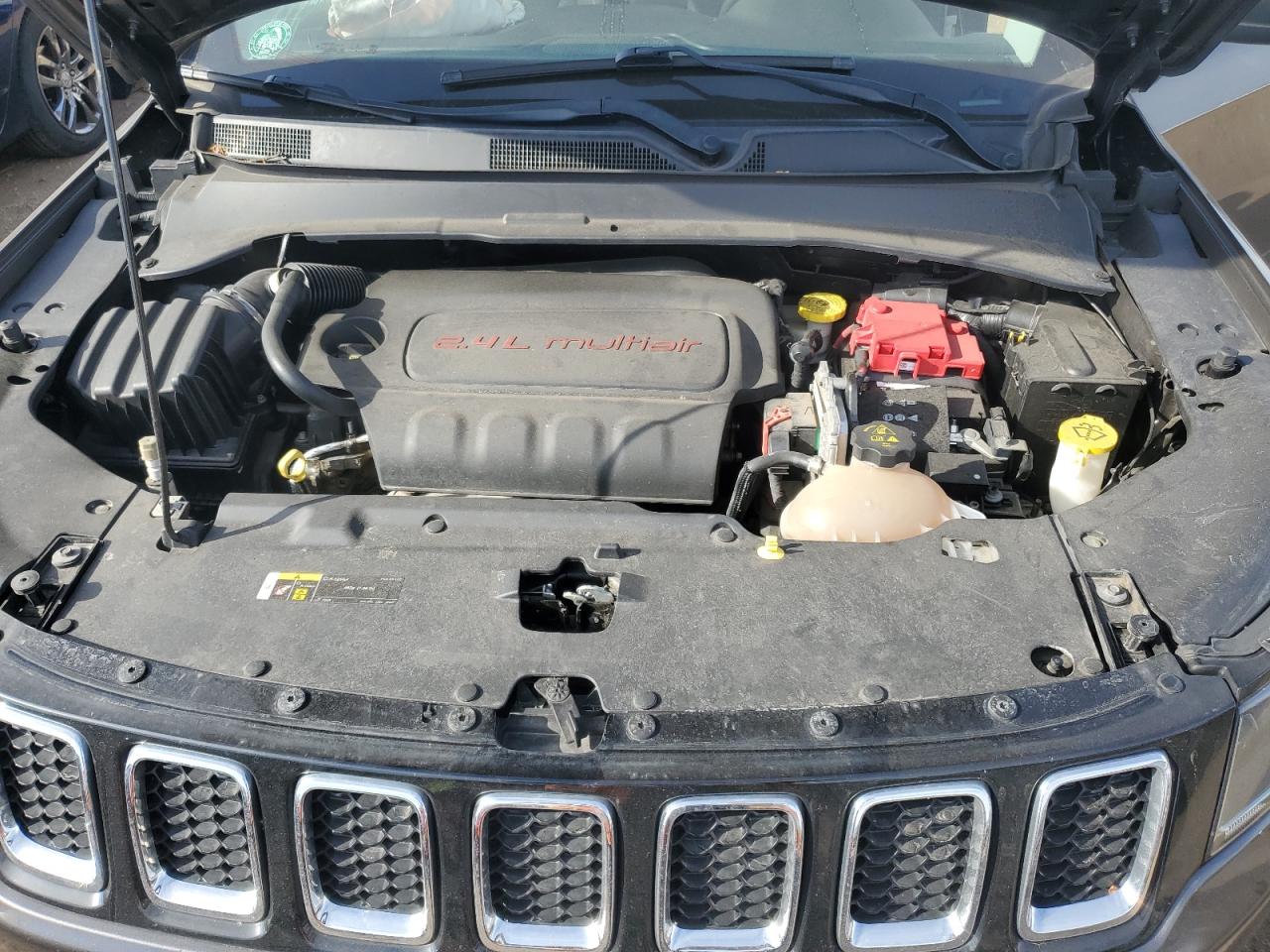 2019 Jeep Compass Sport VIN: 3C4NJDABXKT599649 Lot: 94252975