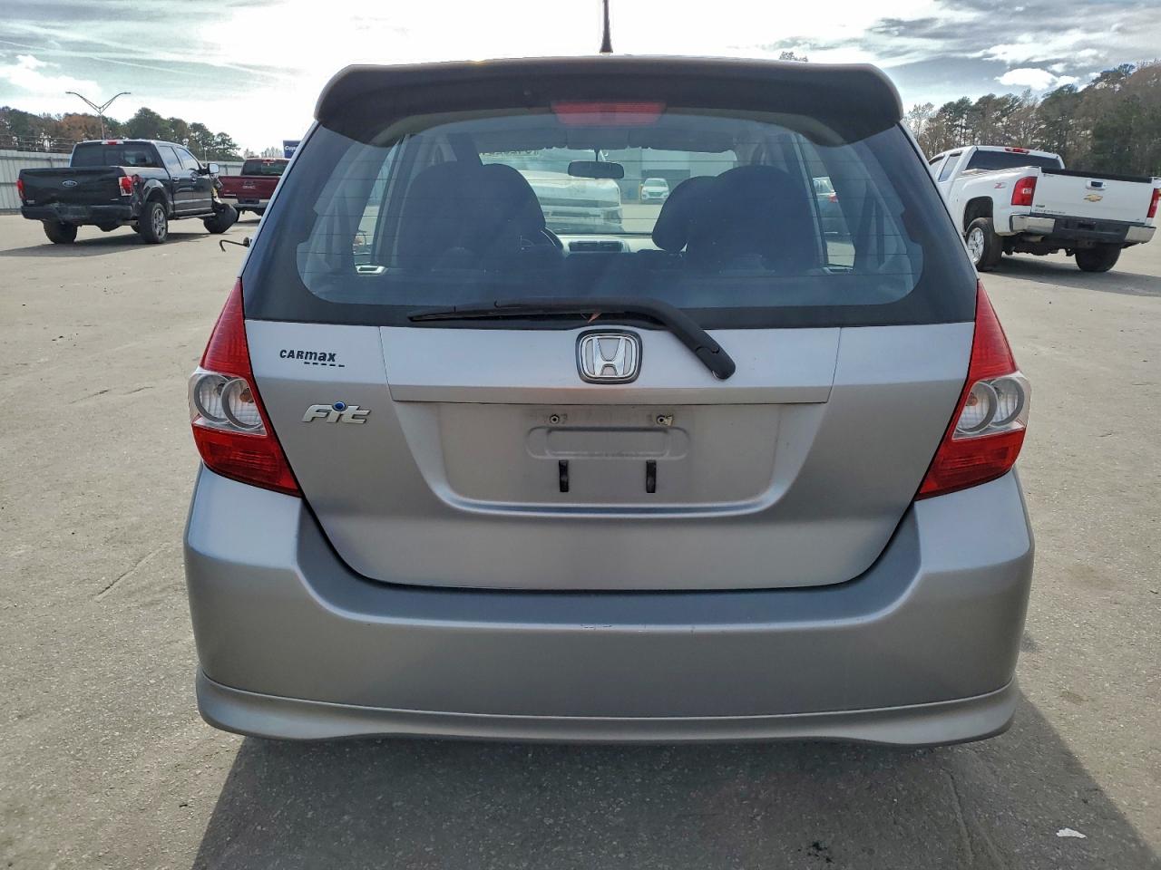 2007 Honda Fit S VIN: JHMGD38687S067715 Lot: 94282815