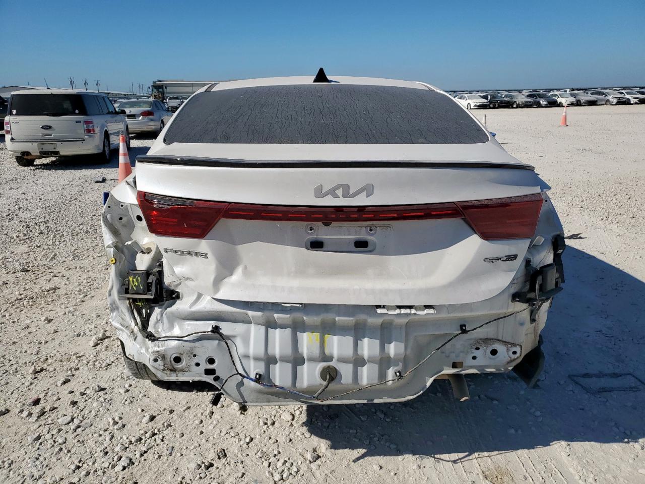 2023 Kia Forte Gt Line VIN: 3KPF54AD0PE658407 Lot: 91841485