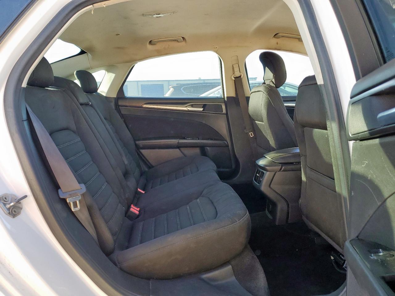 2014 Ford Fusion Se VIN: 3FA6P0H70ER355352 Lot: 92242165