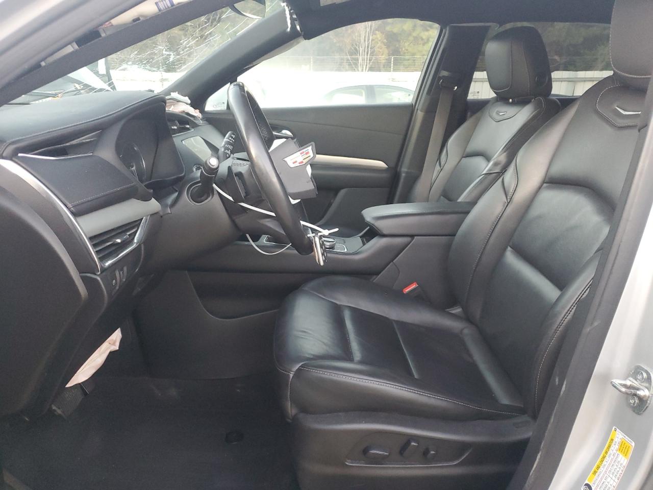 2020 Cadillac Xt4 Premium Luxury VIN: 1GYFZCR48LF043083 Lot: 91007645