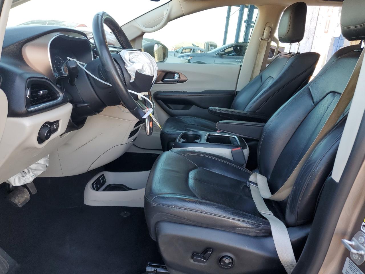 2017 Chrysler Pacifica Touring L Plus VIN: 2C4RC1EGXHR537003 Lot: 92016865