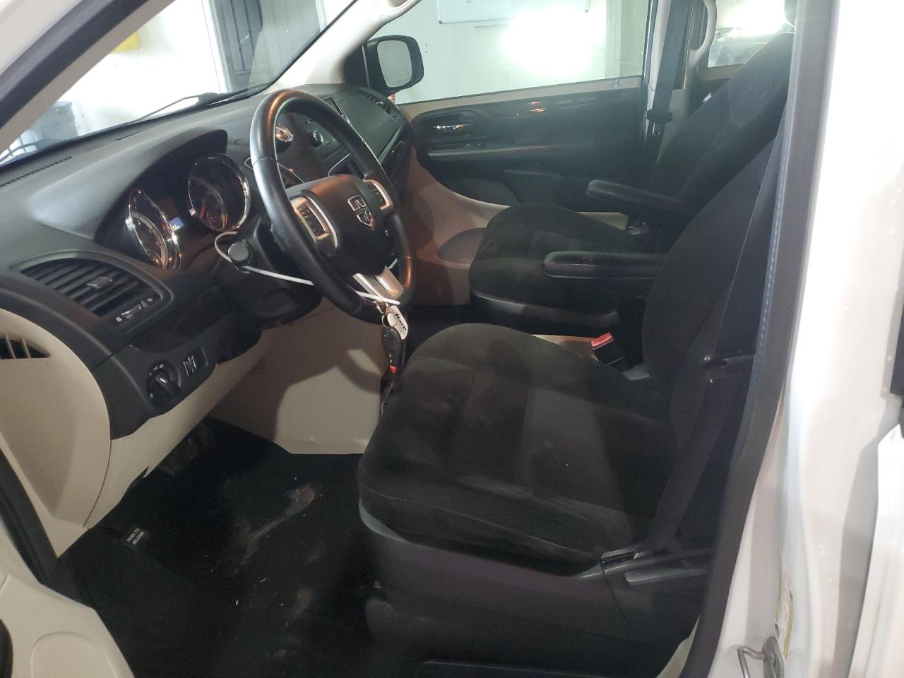 2015 Dodge Grand Caravan Se VIN: 2C4RDGBG1FR687194 Lot: 93728765