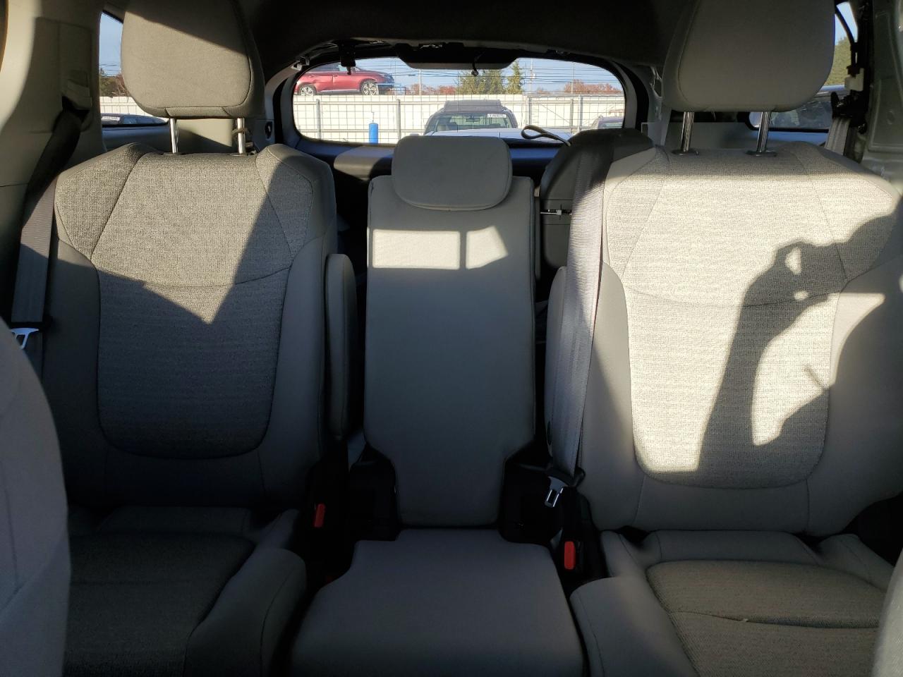 2021 Toyota Sienna Le VIN: 5TDKRKEC7MS009133 Lot: 91698885