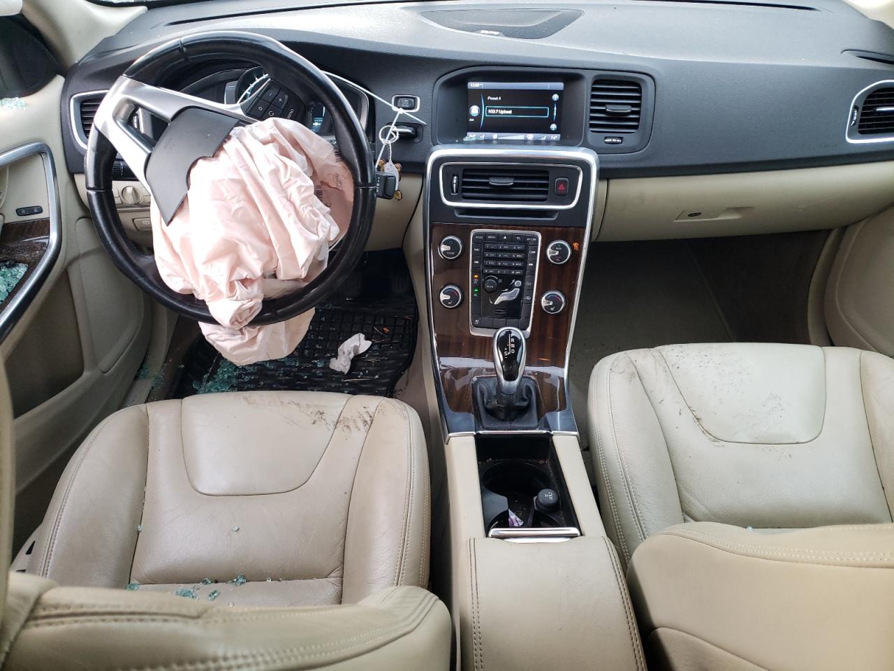 2014 Volvo S60 T5 VIN: YV1612FH2E1293931 Lot: 92013235