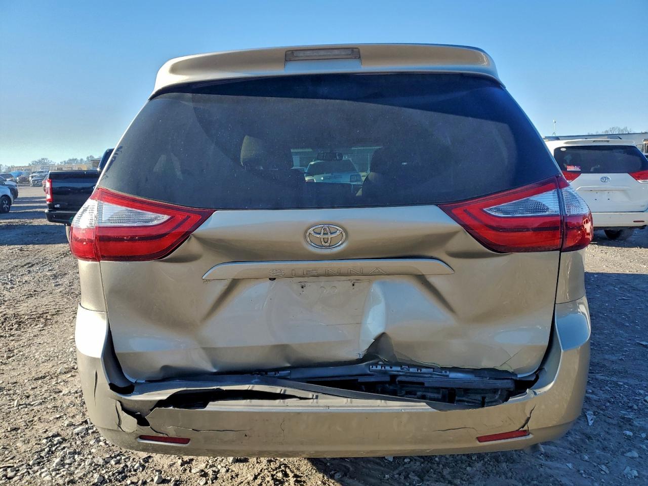 2017 Toyota Sienna Le VIN: 5TDKZ3DC2HS893432 Lot: 94507255