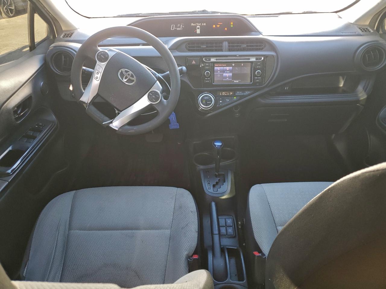 2015 Toyota Prius C VIN: JTDKDTB32F1579176 Lot: 94727205