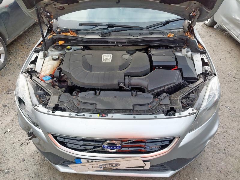 2014 VOLVO V40 D3 R DESIGN NAV 5DR