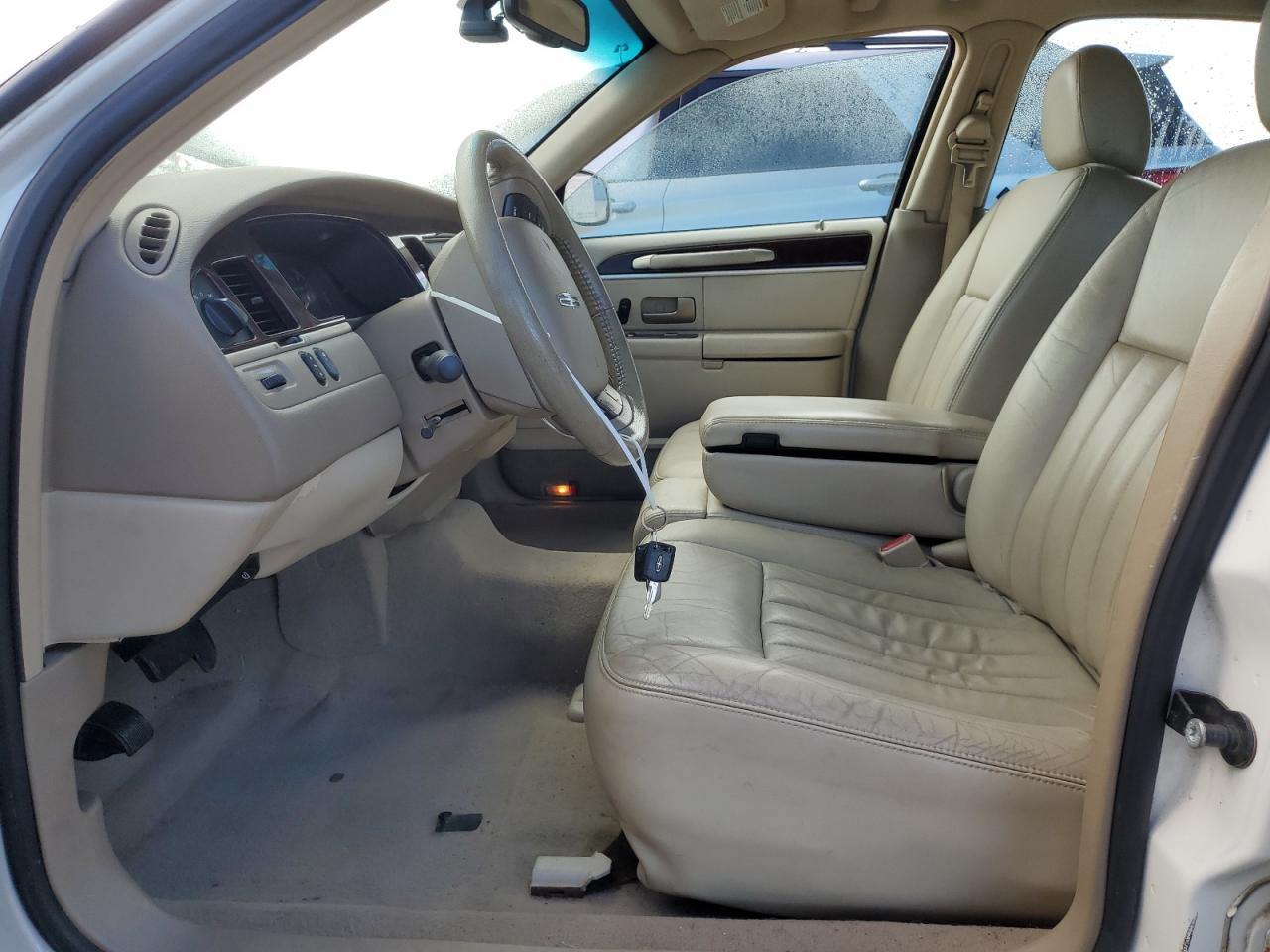 2007 Lincoln Town Car Signature VIN: 1LNHM81V37Y600289 Lot: 90895365