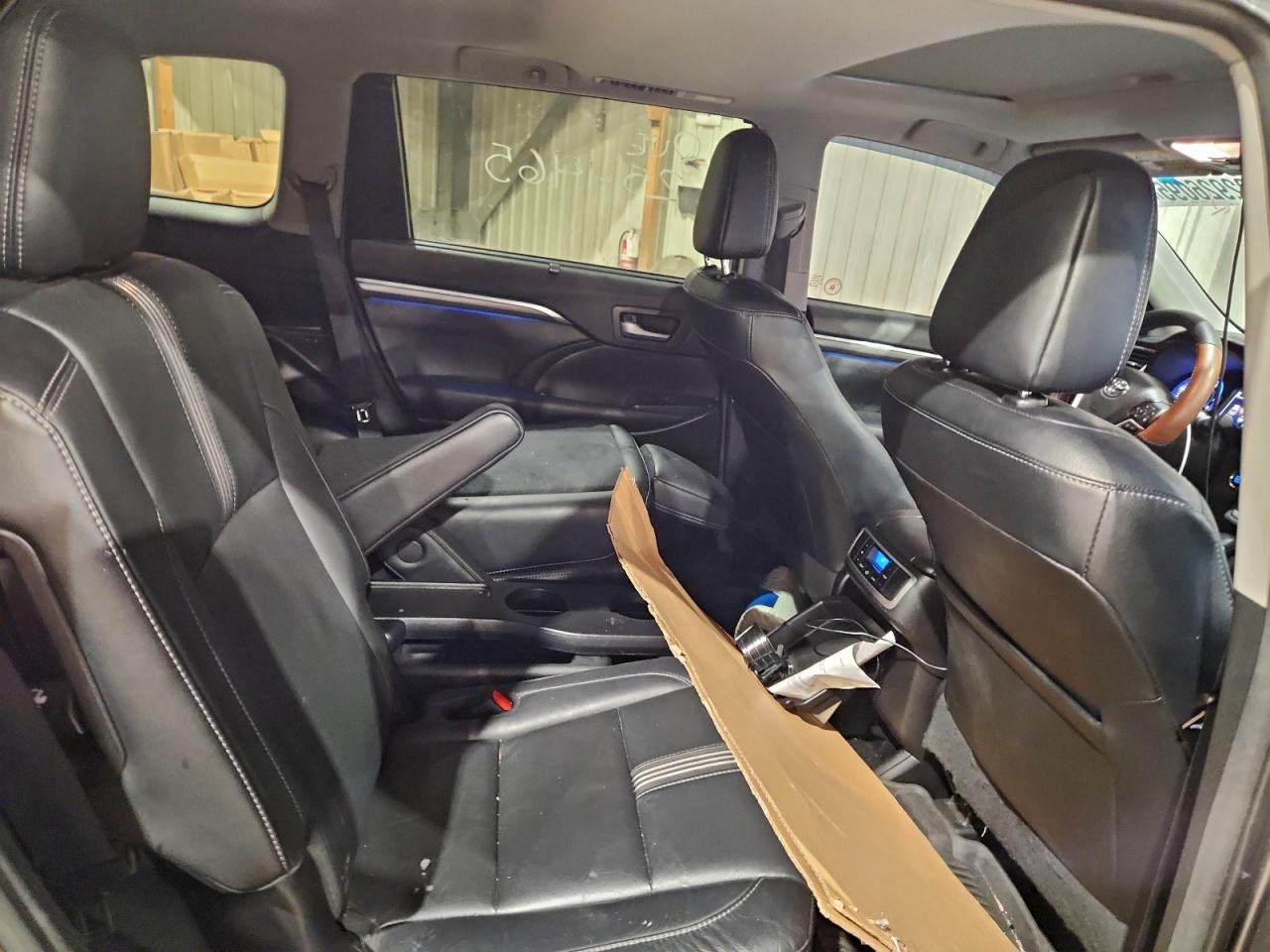 2017 Toyota Highlander Se VIN: 5TDJZRFH5HS408613 Lot: 92926095