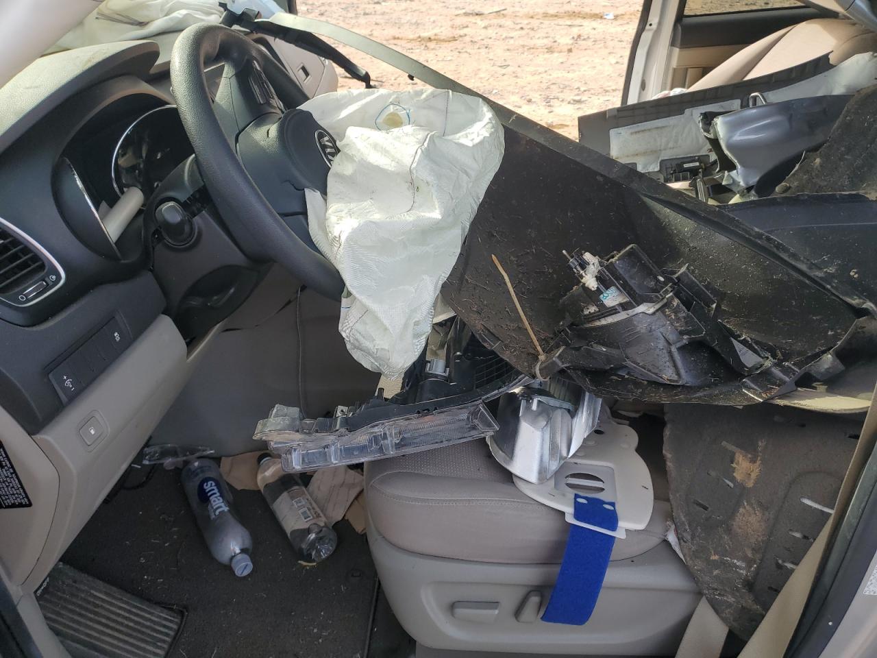 2018 Kia Sedona Lx VIN: KNDMB5C1XJ6405861 Lot: 92640375