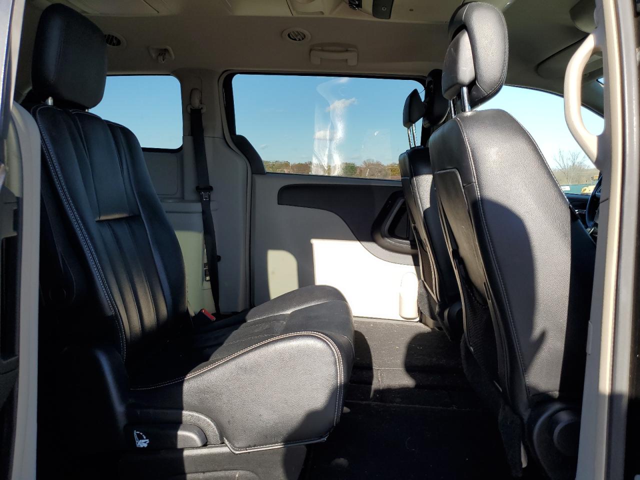 2014 Chrysler Town & Country Touring VIN: 2C4RC1BG4ER294790 Lot: 91688975