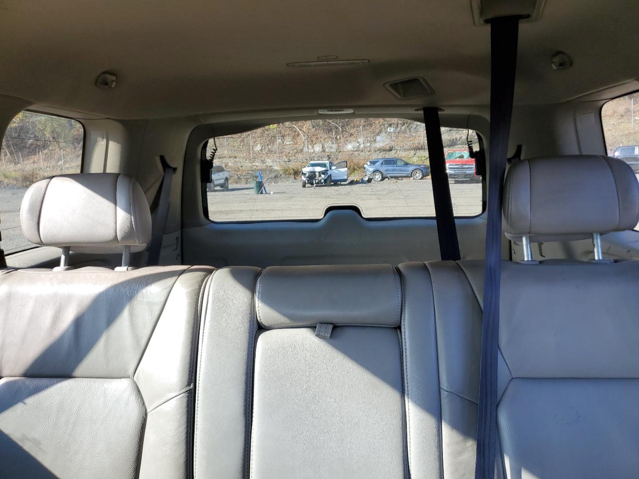 2011 Honda Pilot Lx VIN: 5FNYF4H20BB033292 Lot: 91013215