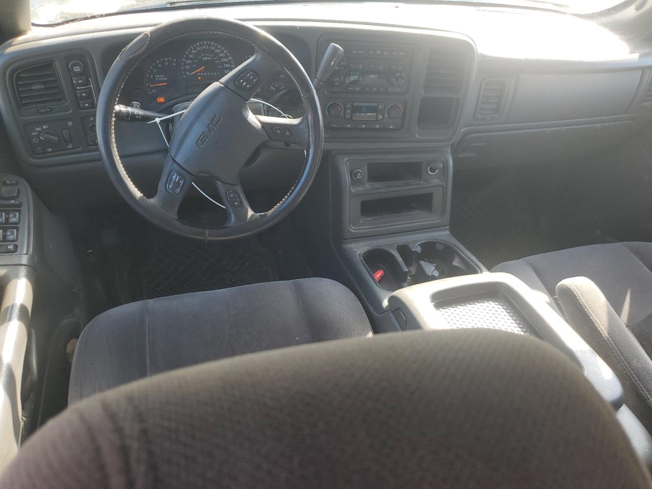 2006 GMC New Sierra K1500 VIN: 2GTEK13T161193221 Lot: 92892115