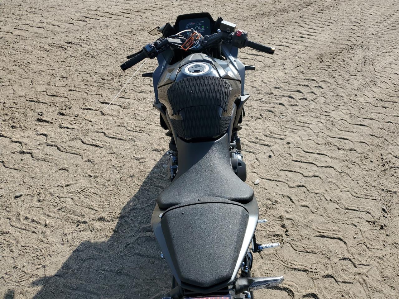 2025 Suzuki Gsx800 F VIN: JS1EM13B3S7100112 Lot: 91146775