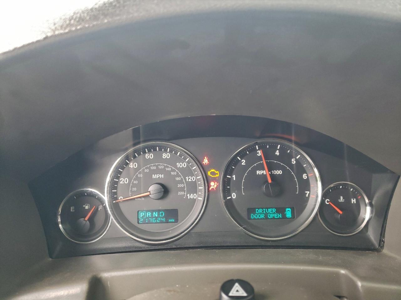 2006 Jeep Commander VIN: 1J8HH48KX6C367223 Lot: 93703555