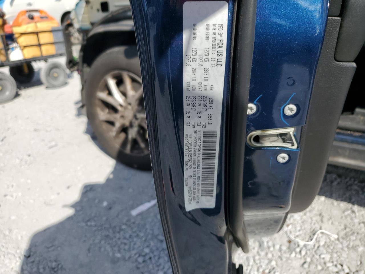 2018 Jeep Cherokee Latitude Plus VIN: 1C4PJLLB4JD597142 Lot: 91248205