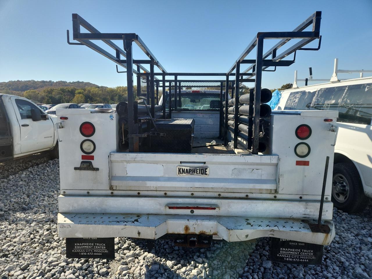 2017 Ford F350 Super Duty Utility / Service Truck VIN: 1FDRF3G63HEC82632 Lot: 89622185