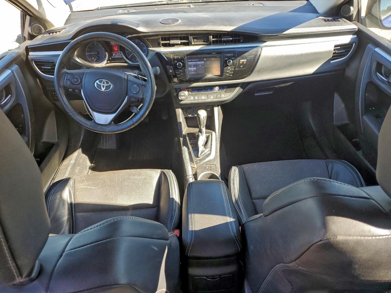 2015 Toyota Corolla L VIN: 5YFBURHE6FP319466 Lot: 94371755