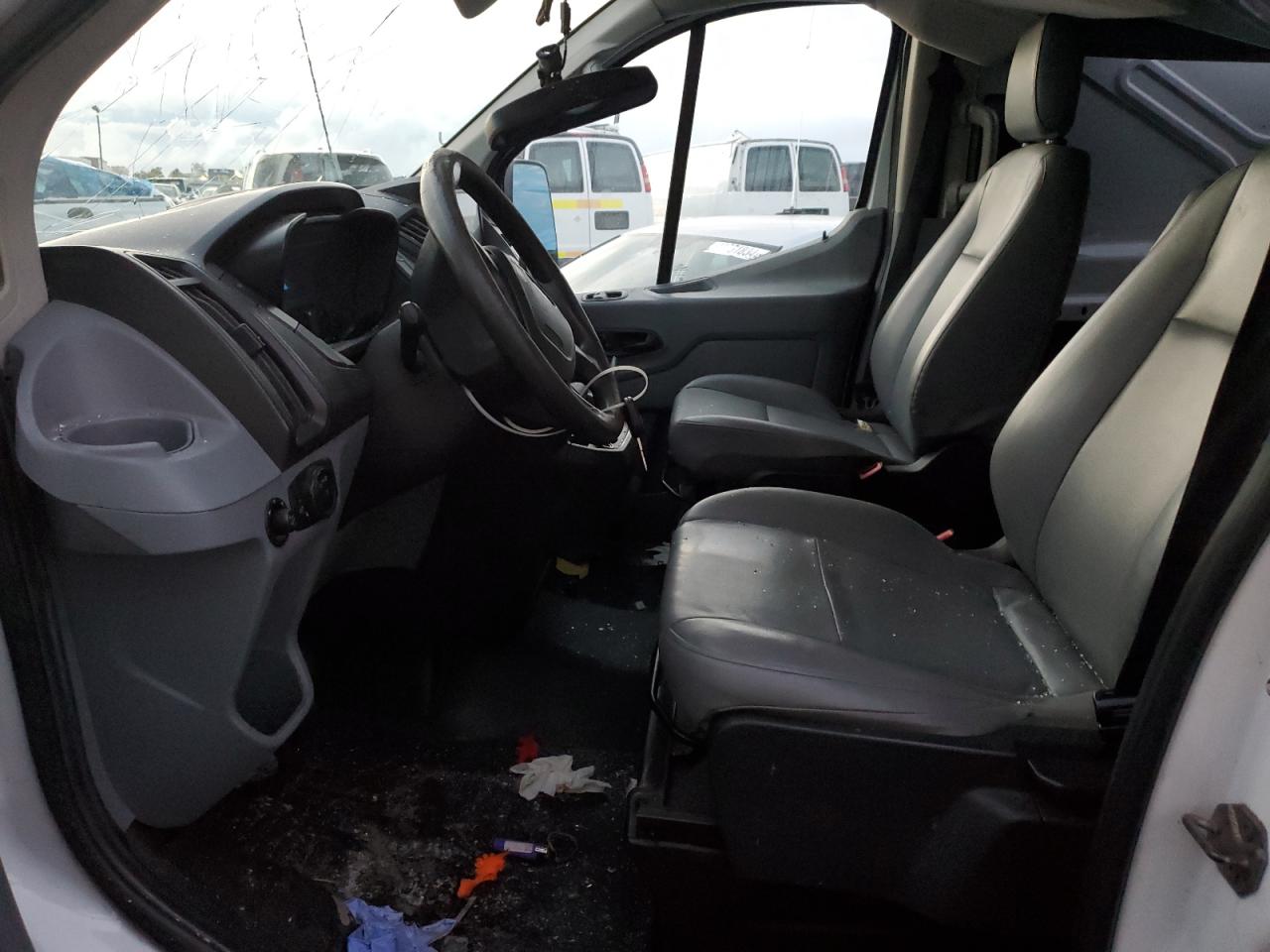 2017 Ford Transit T-150 Delivery Van VIN: 1FTYE1YM8HKA02631 Lot: 92755075