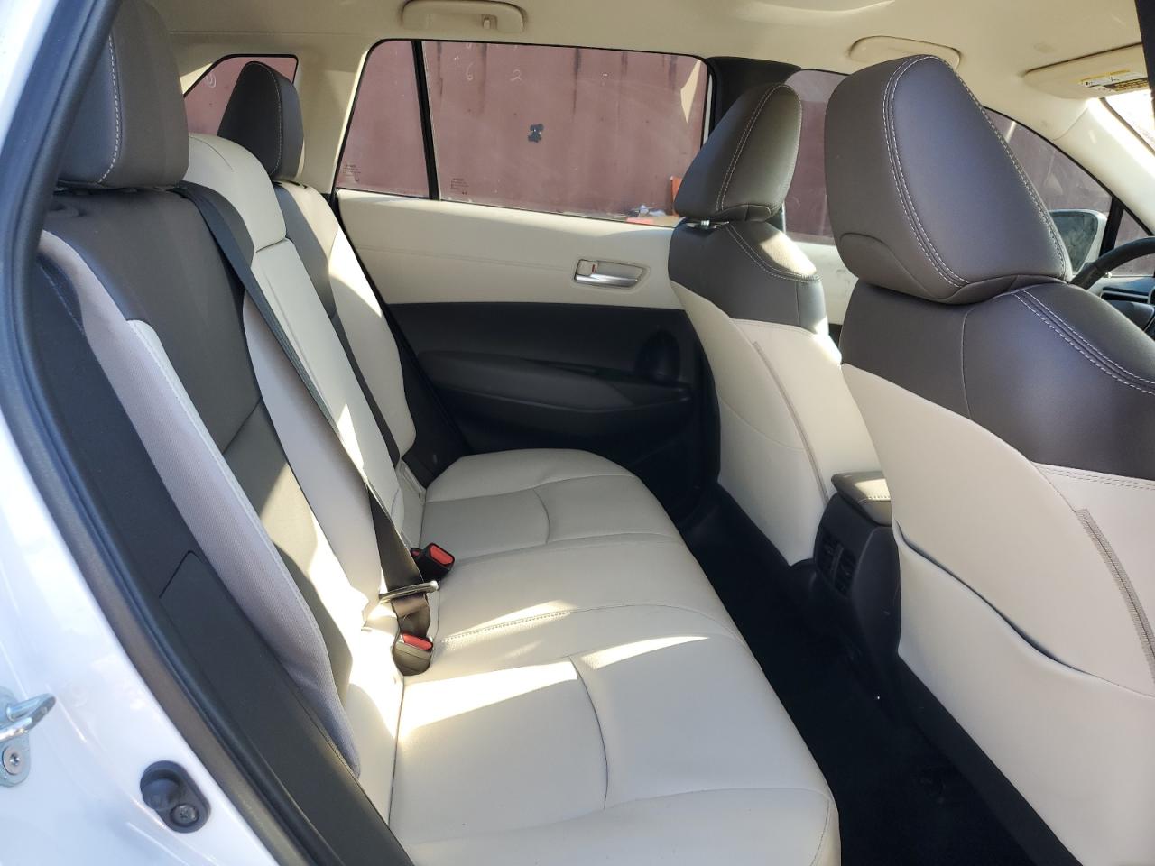 2022 Toyota Corolla Cross Xle VIN: 7MUEAAAG3NV006762 Lot: 92721205