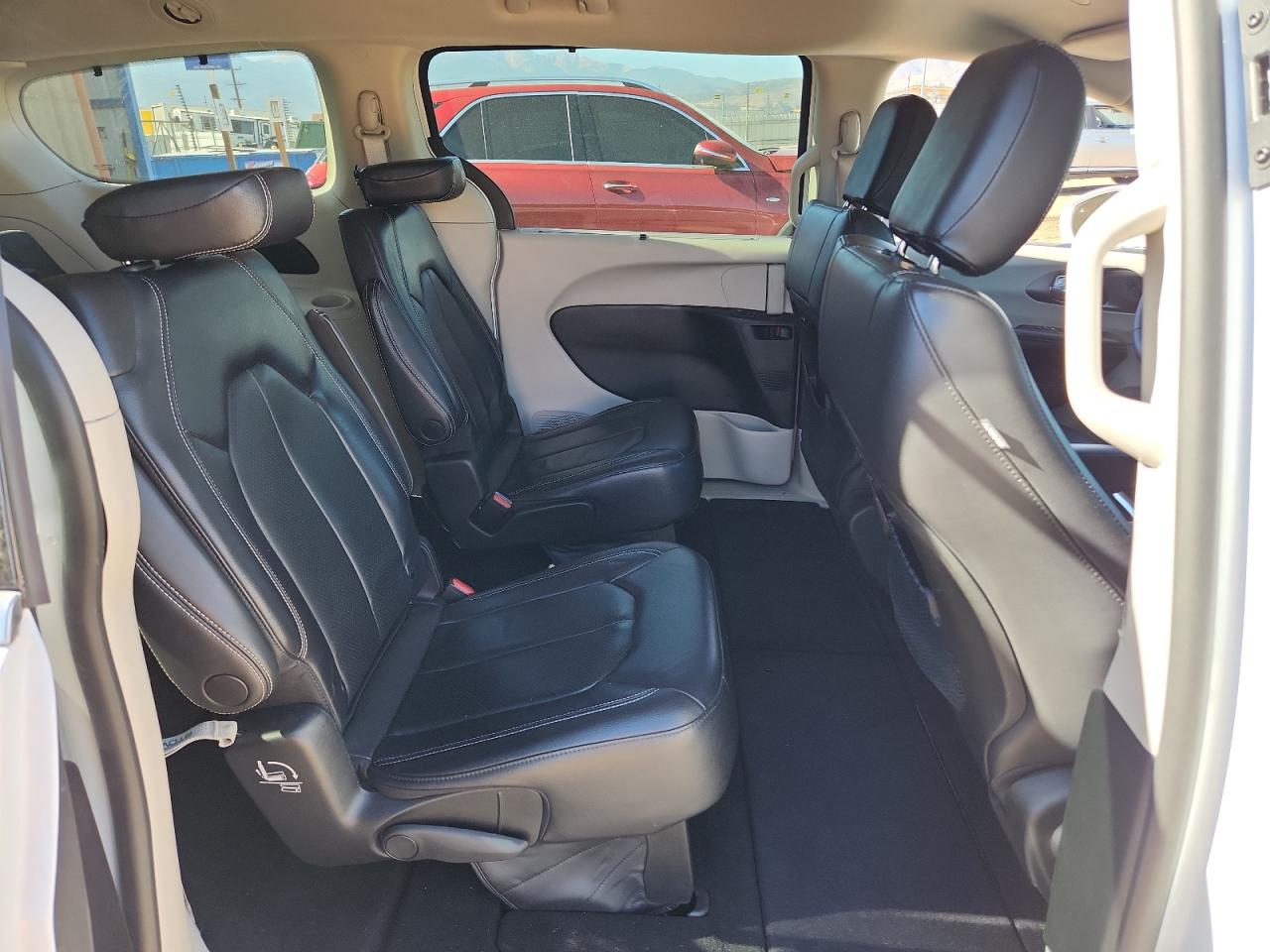 2022 Chrysler Pacifica Touring L VIN: 2C4RC1BG9NR185967 Lot: 91664265