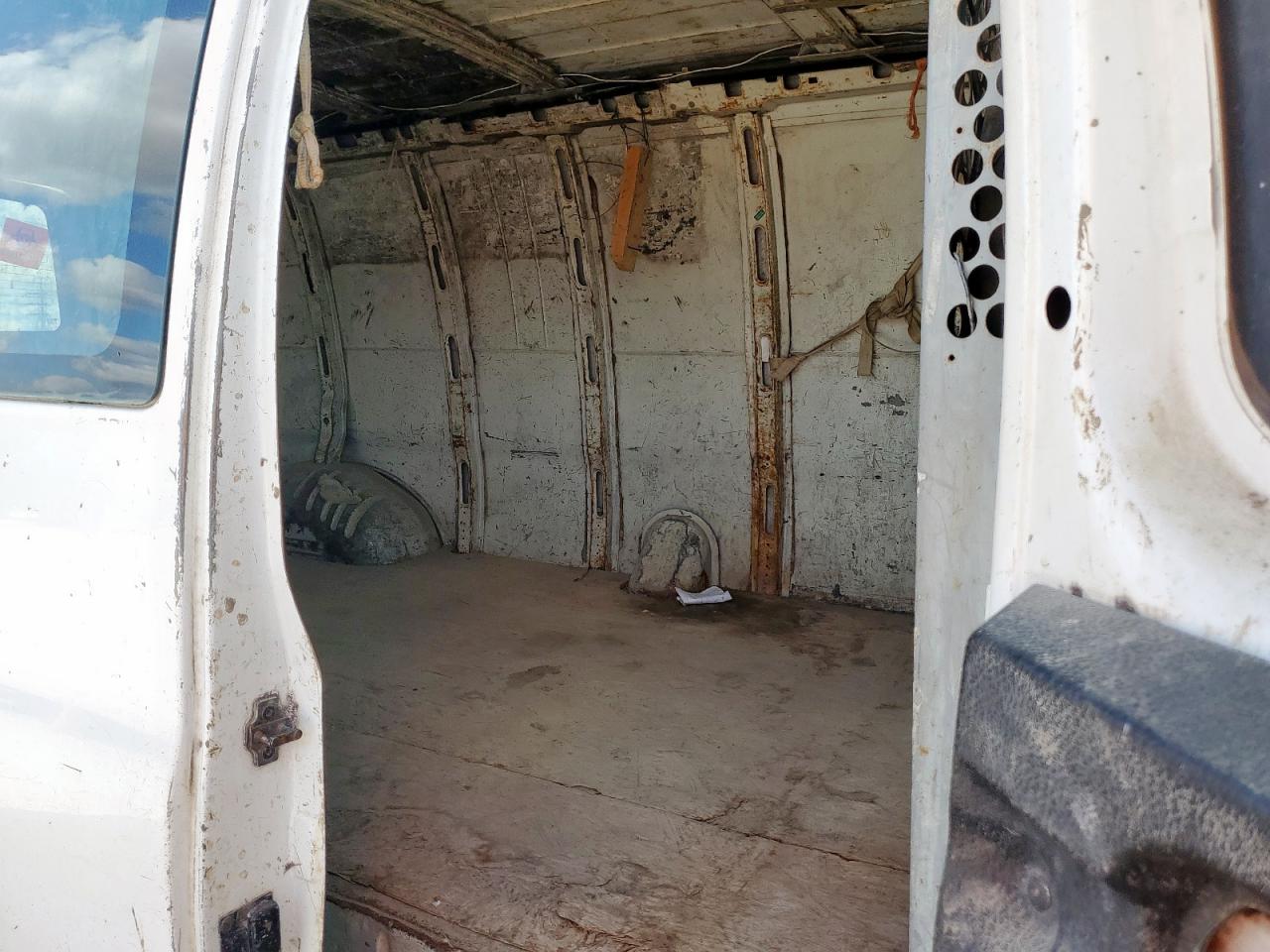 2003 Chevrolet Express Delivery Van VIN: 1GCGG29V331158397 Lot: 91885695