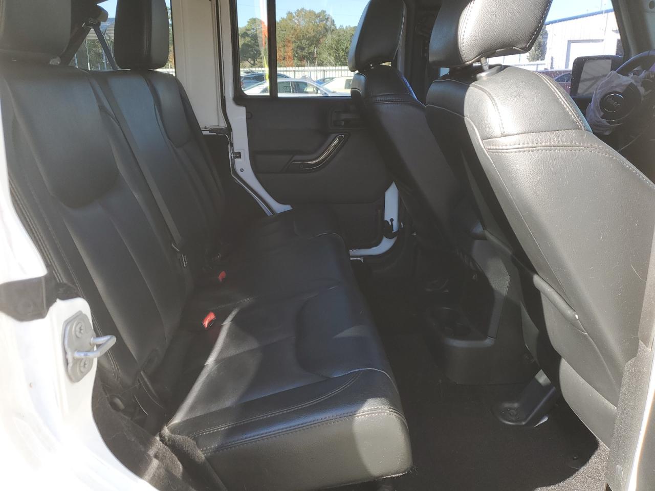 2014 Jeep Wrangler Unlimited Sahara VIN: 1C4BJWEG8EL285986 Lot: 92915805