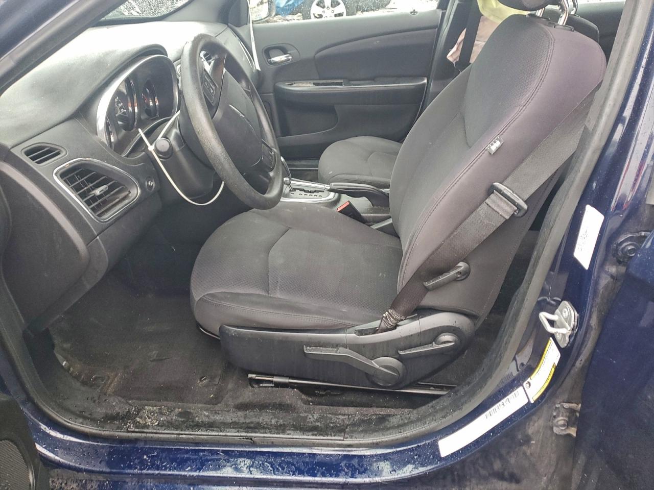 2014 Chrysler 200 Lx VIN: 1C3CCBABXEN236928 Lot: 93931025