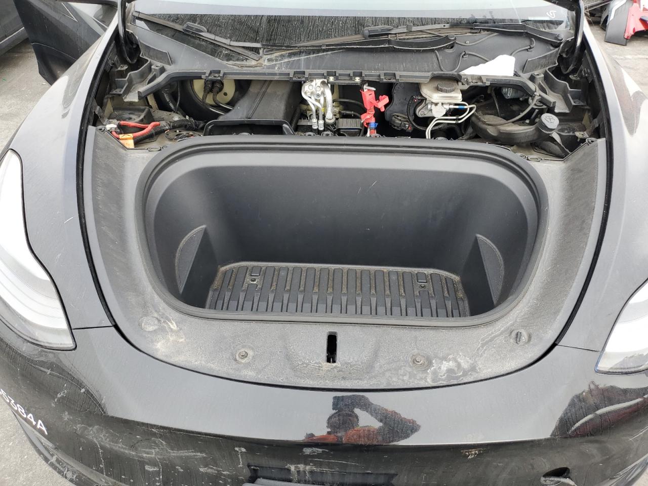 2024 Tesla Model Y VIN: 7SAYGDEE6RA264512 Lot: 90644375