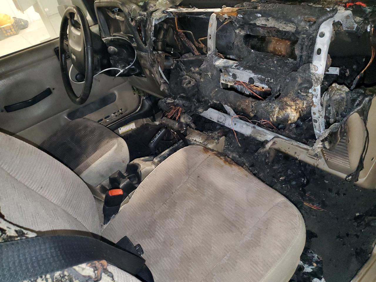 2005 Jeep Wrangler / Tj Unlimited VIN: 1J4FA44S95P302955 Lot: 93401805