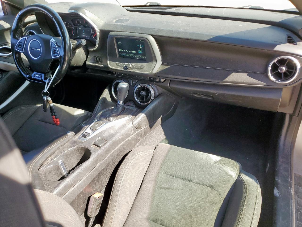 2017 Chevrolet Camaro Lt VIN: 1G1FB1RX9H0123116 Lot: 92006085