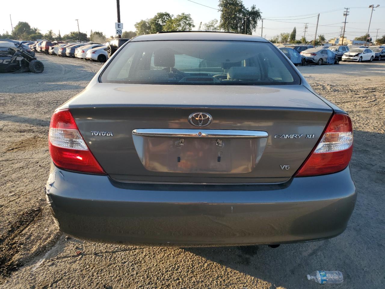 2004 Toyota Camry Le VIN: 4T1BF32K44U574151 Lot: 91828115