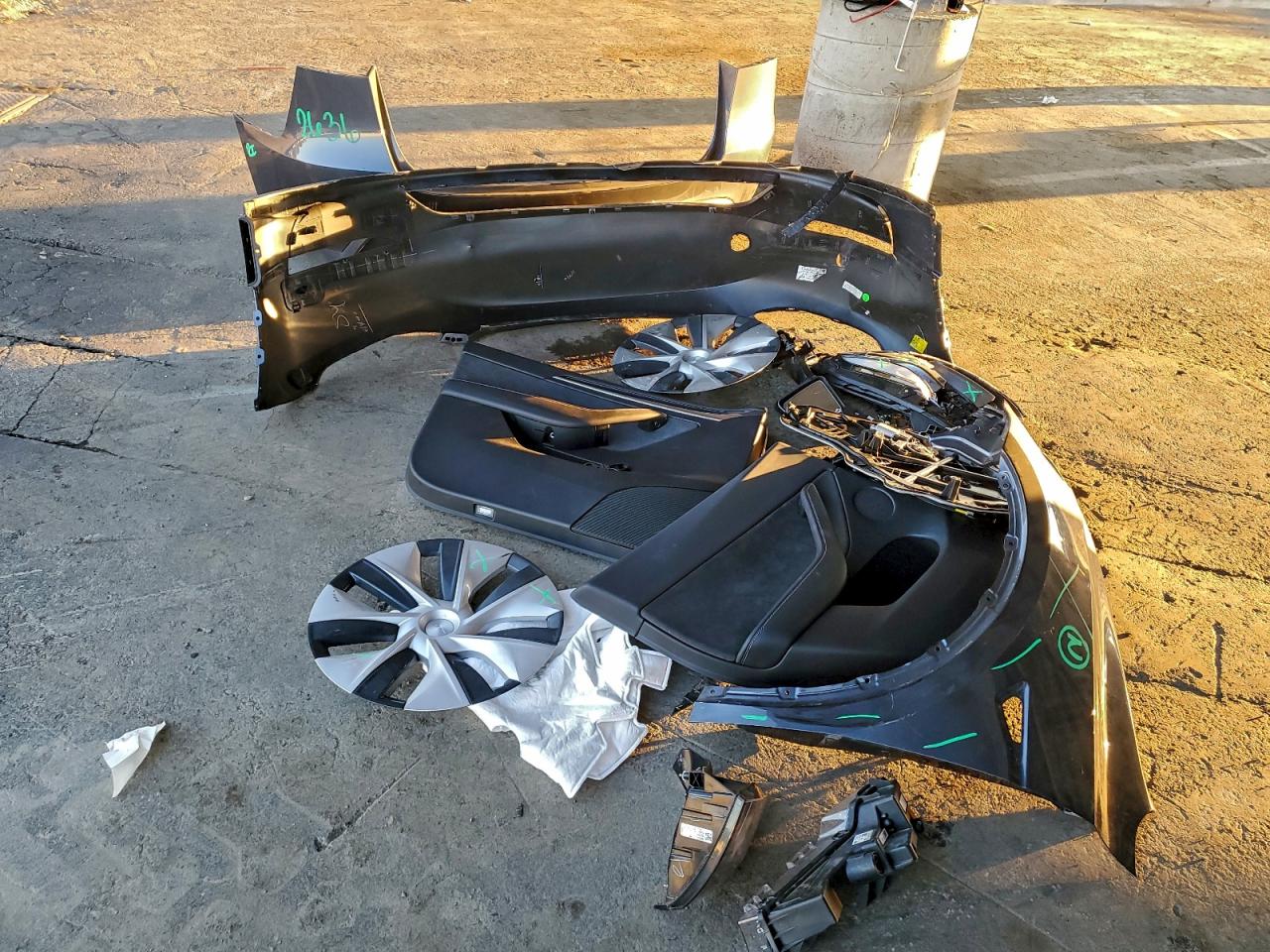 2023 Tesla Model Y VIN: 7SAYGDED0PF962623 Lot: 94120975