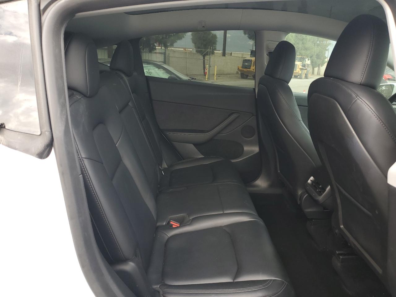 2024 Tesla Model Y VIN: 7SAYGAEE1RF168580 Lot: 92470195