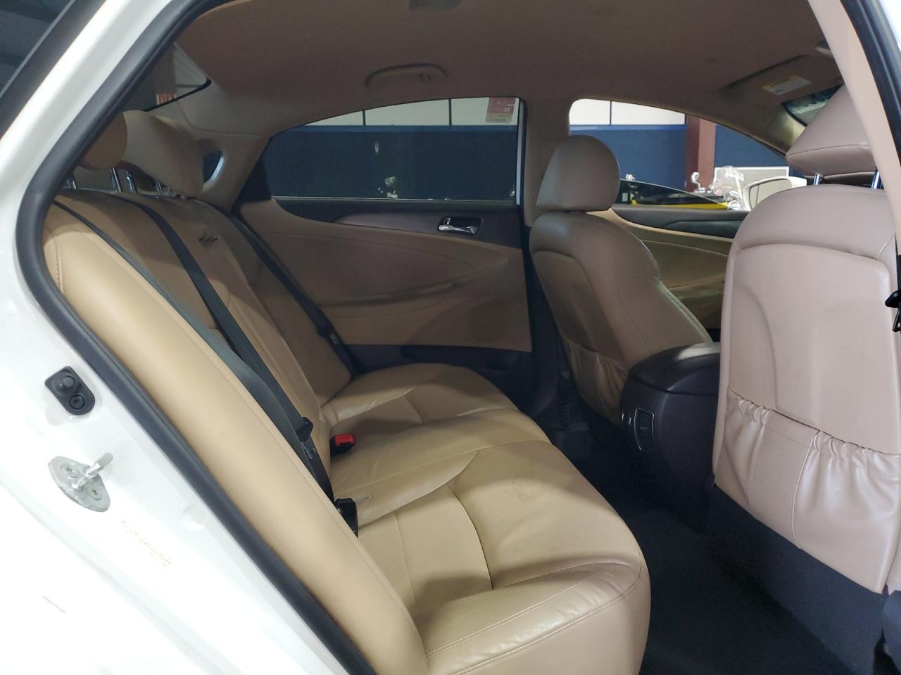 2013 Hyundai Sonata Hybrid VIN: KMHEC4A49DA084983 Lot: 92582835