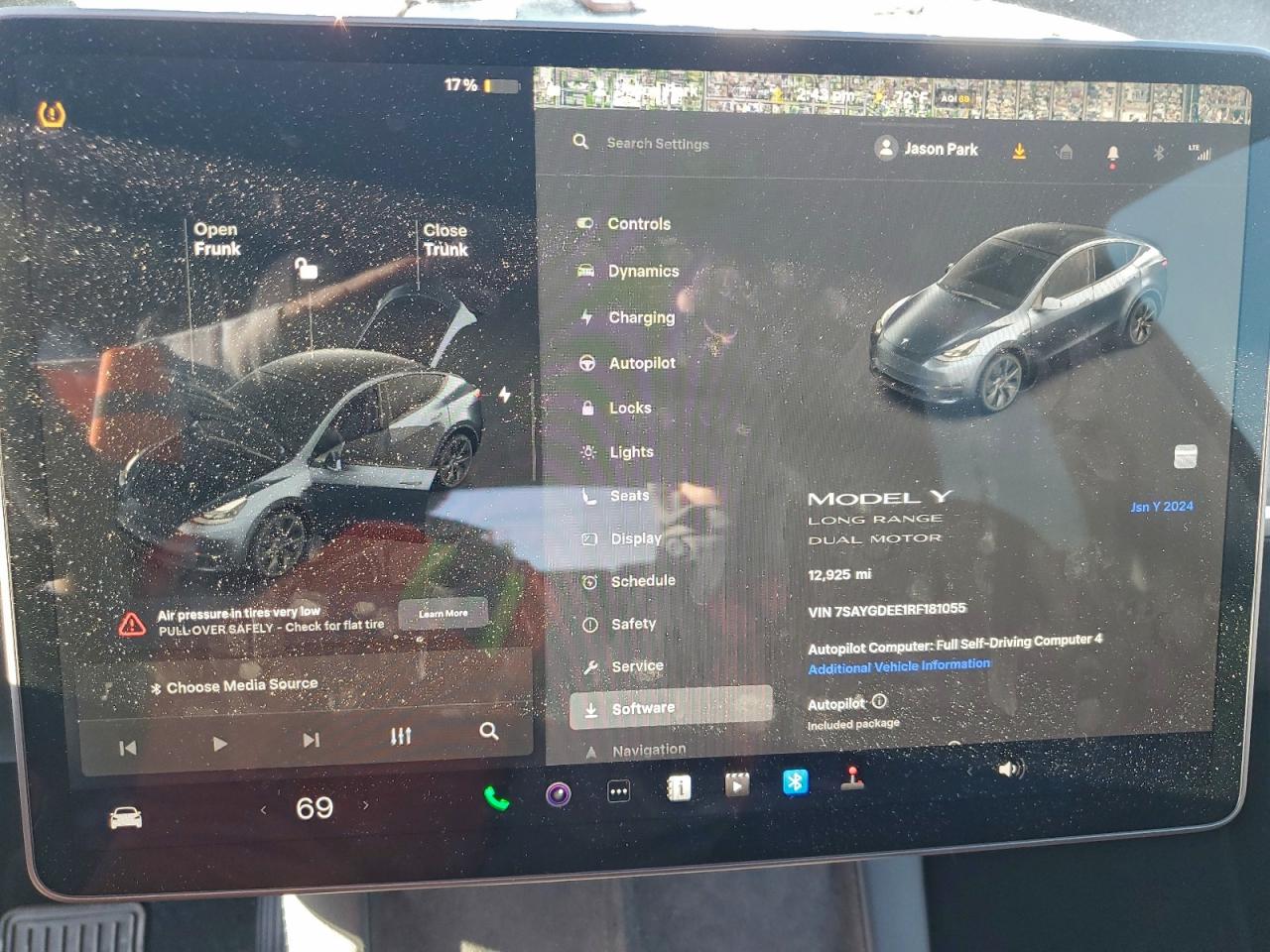 2024 Tesla Model Y VIN: 7SAYGDEE1RF181055 Lot: 94156595