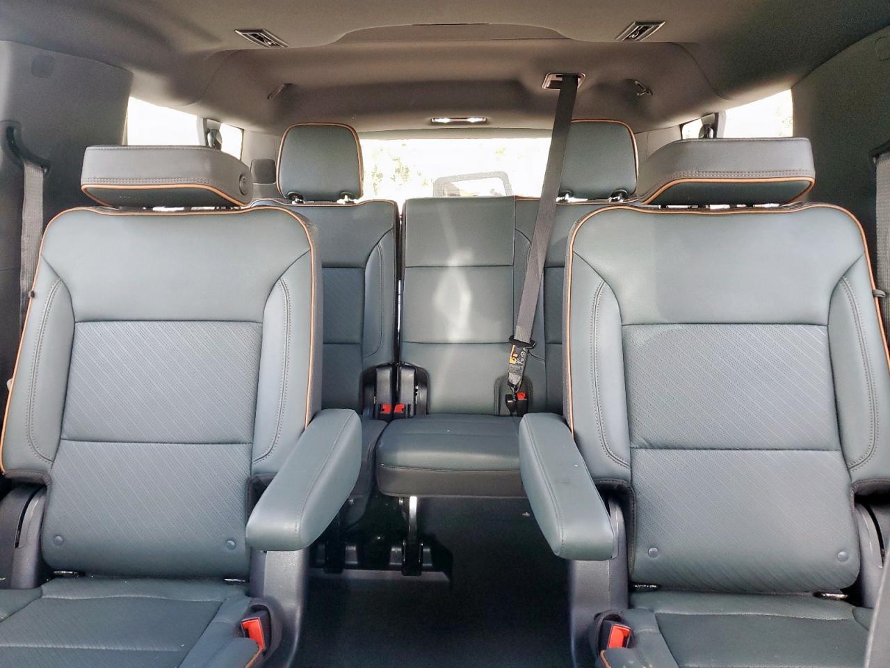 2025 GMC Yukon Xl At4 VIN: 1GKS2HRL3SR226826 Lot: 93145025