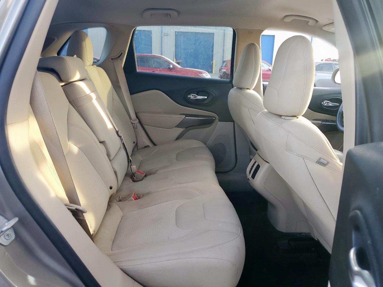 2019 Jeep Cherokee Latitude VIN: 1C4PJLCB0KD264390 Lot: 91625395