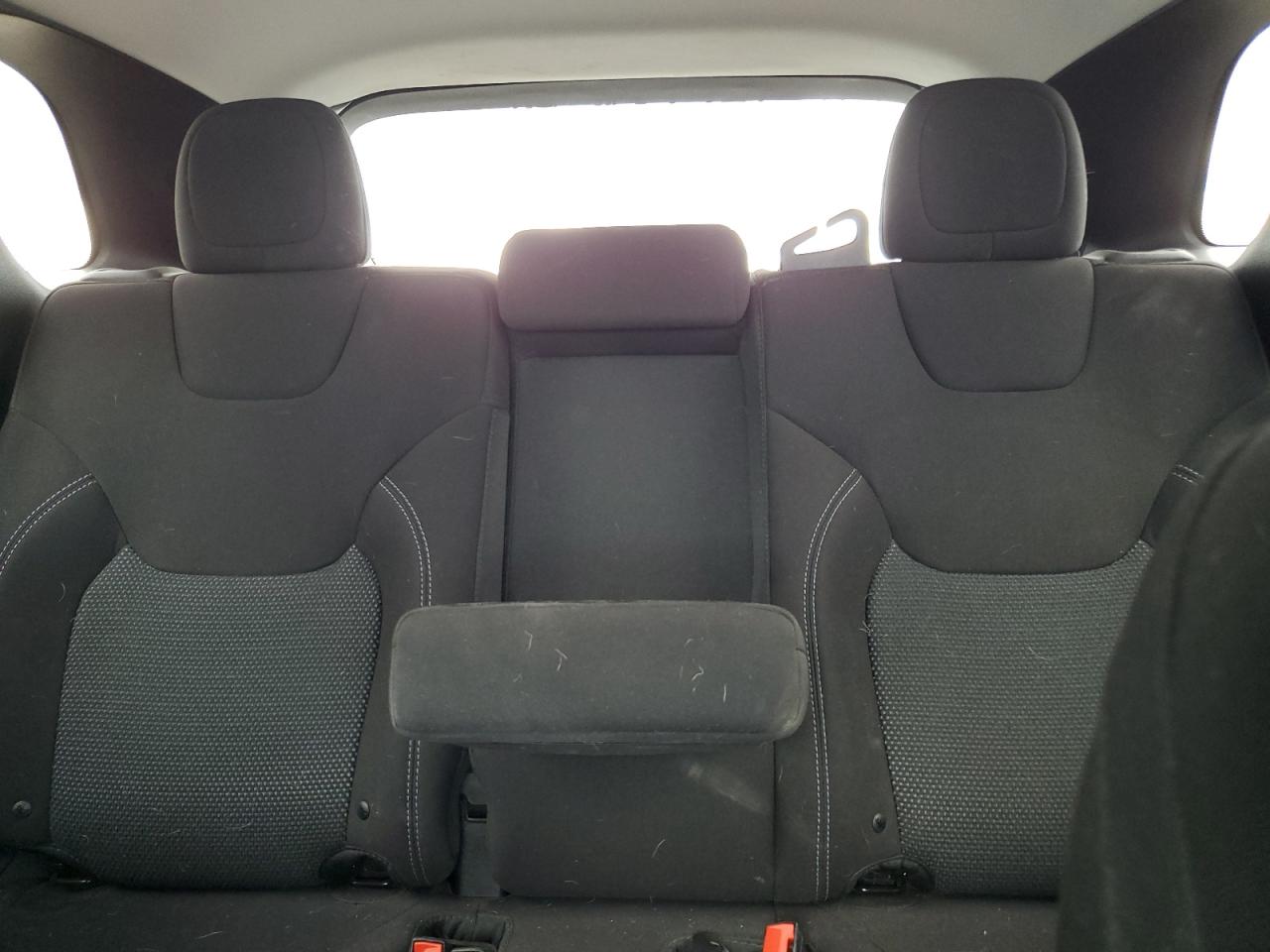 2019 Jeep Cherokee Latitude VIN: 1C4PJLCB0KD376803 Lot: 93527705